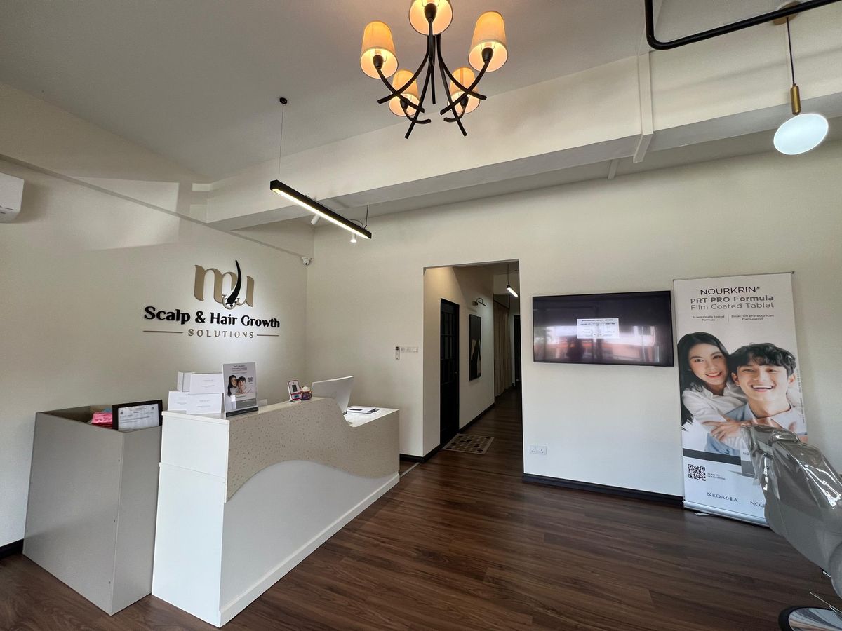MU Scalp reception lobby — clean and welcoming